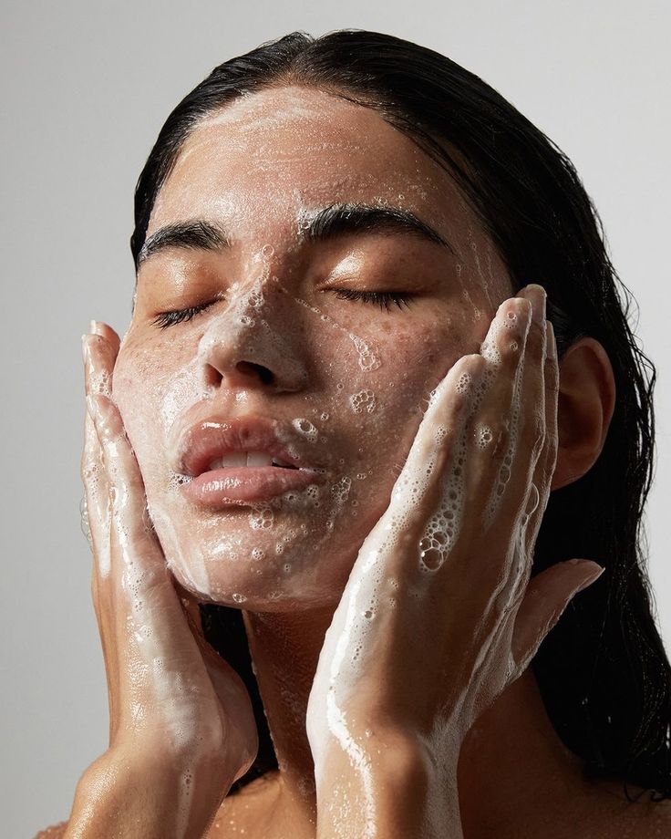 Comment réussir votre double nettoyage visage selon la routine skincare coréenne ?